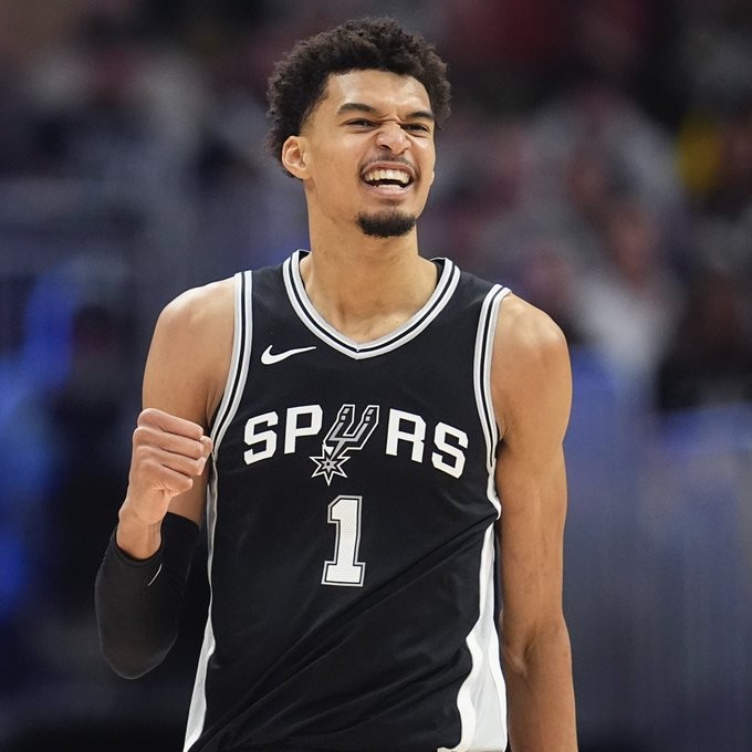 方页面上却, src, 单上显示的